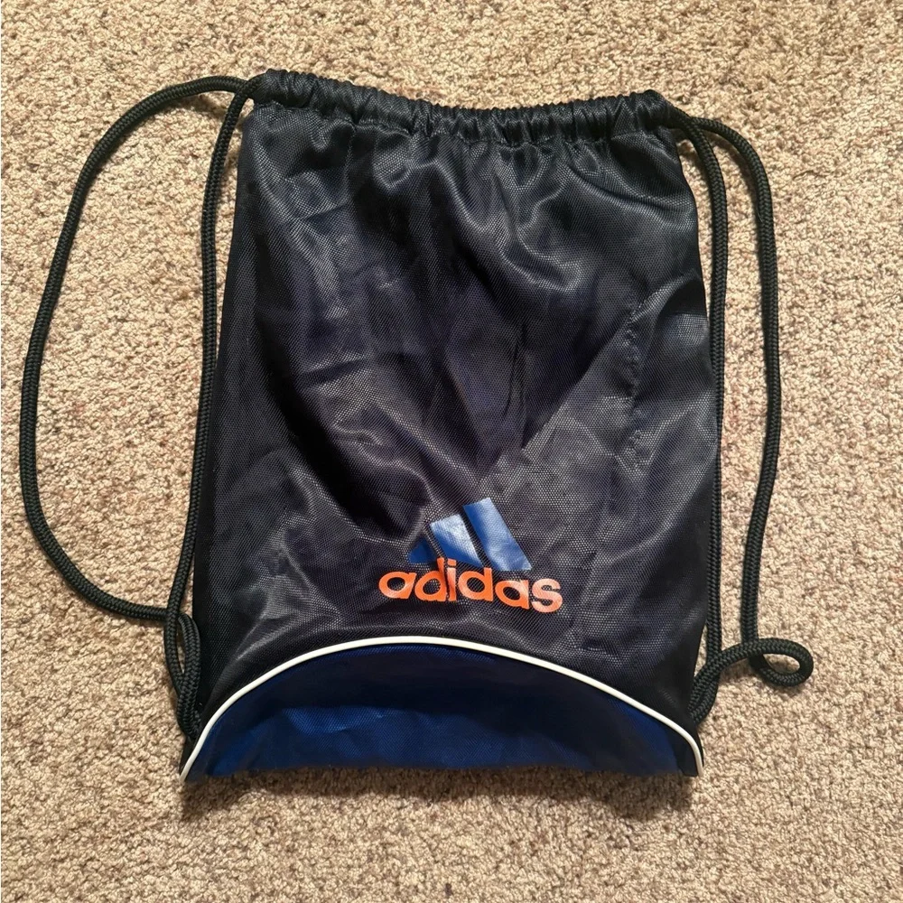 Adidas Drawstring Bag - Picture 4 of 4